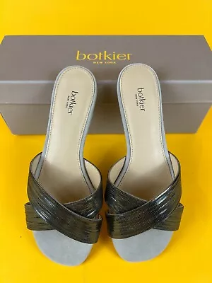 Botkier New York Millie Slide Sandal Womens 6 Silver Grey Cross Strap Flats NWB • £28.26