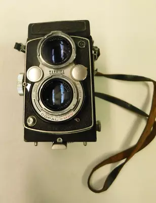 Yashica D 6x6 Tlr Camera W Yashicor 80mm F/3.5 Lens • £95.01