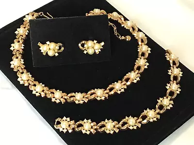 TRIFARI SET Necklace Bracelet Earrings Pearl Rhinestone Flower Swirl Bow Vintage • $35