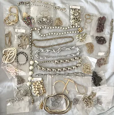 Lot Of 40 Vintage Antique Necklaces Chains Beads • $30