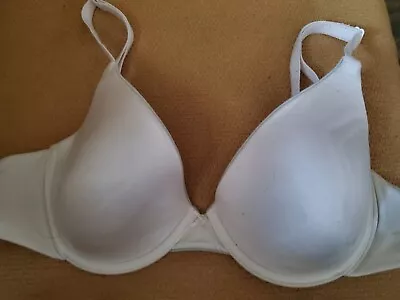 Maidenform White Size 36c Bra • $10