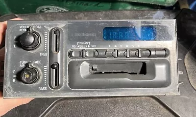 GM OEM Chevy Silverado Sierra AC Delco Radio Cassette 16194545 1995-2000 OBS • $44.99