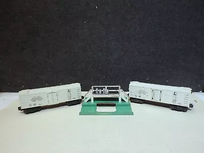 2 LIONEL #3482 & #3462 Operating AUTOMATIC REFRIGERATED MILK CARS CANS PLATFORM • $25