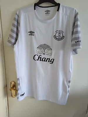 Everton Away Shirt 2015/16 XL • £11