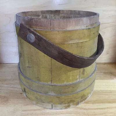 Vintage ￼wooden Bucket.     F • $40