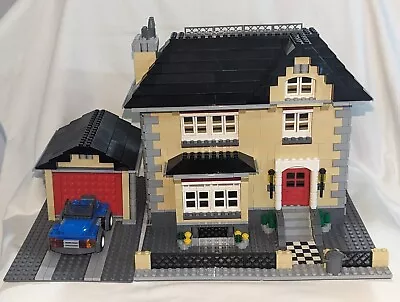 LEGO CREATOR: Model Town House 4954 • $270