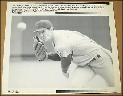 5/13/1993 A.P. Wire Press Photo Pete Schourek New York Mets Pitcher May 13 • $10.39