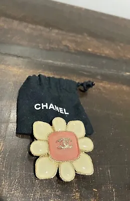 Chanel Rare Gripoix Brooch • $400