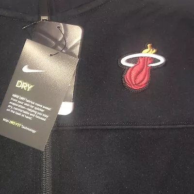 Nike NBA Authentics Miami Heat Jacket Size Medium CN4991-010 (05)2 • $59.95