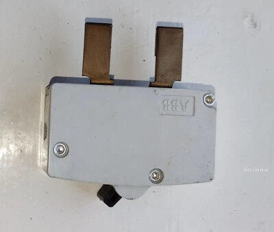 WYLEX 32 AMP Type B  2 B 3 KA MCB CIRCUIT BREAKER PUSH PLUG IN Fuse 32A • £11.99
