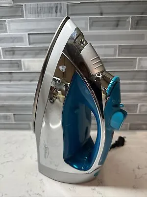 Sunbeam 1400W Steammaster Steam Iron W/Shot Of Steam Feature & Retractable Cord • $36.86