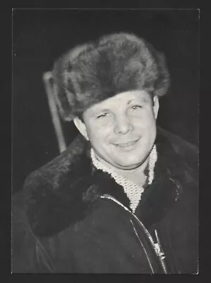 1970 First World Cosmonaut Space Traveller Yuri Gagarin Vintage Photo Postcard • £7.50