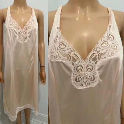 $8 • Buy BEAUTIFUL PINK SILKY NYLON LINGERIE FULL SLIP DRESS By BALI  Sz 40