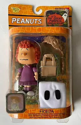 2003 Memory Lane Peanuts Great Pumpkin Charlie Brown Frieda Halloween Figure • $42.99