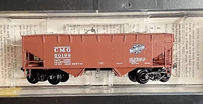 N Scale Micro-trains Chicago Northwestern CMO 2-bay Hopper 55250 #50199 Rare • $26.95