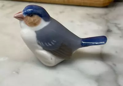 B&G Denmark Royal Copenhagen Porcelain Bird Figurine #1040. Finch Or Puffy Bird • $14.99