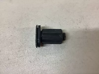 Genuine Yamaha Parts - Engine Mount Damper 2 Fz600 Xj600 1984-1989- 4h7-15326-00 • $32.15