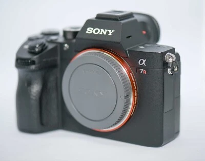 $2550 • Buy Sony Alpha 7R III / Sony A7R III With Battery Grip In Excellent Condition