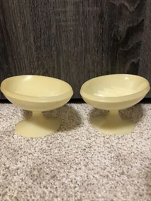 Vintage Schwarz Bros. Plastic INC Soap Holder Yellow Set Of 2 • $12.99