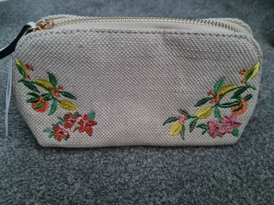 £2 • Buy Brand New Accessorize Embroidered Canvas Make Up Bag BNWT