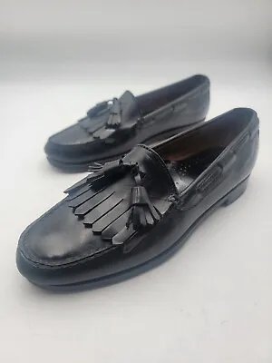 GH Bass Men's Sz 9B Weejuns Loafers Wilton Maine Tassel Leather Black Shoes • $34.99