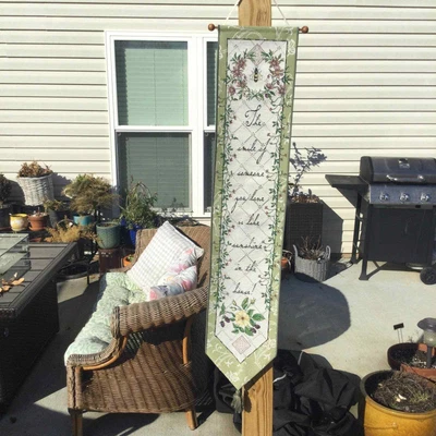 £15.23 • Buy Annie Danielson 44” Bee Tapestry Bell Pull Embroidered Garden Dance USA Spring