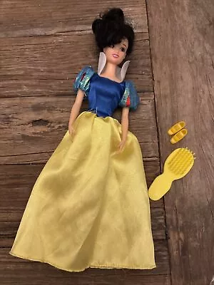 Vintage 90s Disney Store Princess Snow White Exclusive Classic Collection Doll • $6