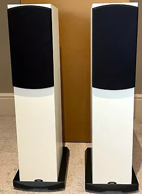 Neat Motive SX2 Loudspeakers In Satin White (Ex-Display). Worldwide Shipping. • £995