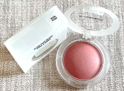 MAC  Glow Play Blush Blush Please $33 • $17.99