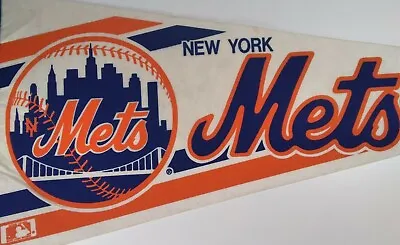 New York Mets Pennant 29x12  VTG 1980's Official MLB Licensed NYC Skyline  • $20.81
