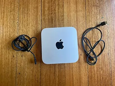 Apple Mac Mini (2020) M1 Chip 8-core CPU 256GB SSD/8GB RAM • $700