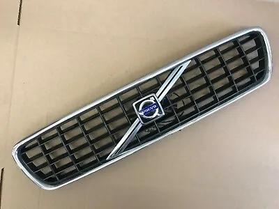 04.5-07 Volvo S40 V50 Upper Grill 8620116 • $35.10