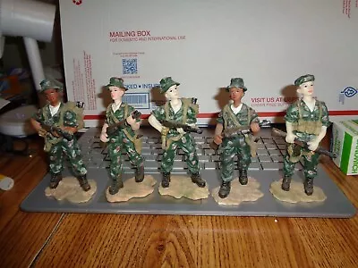 5 Army Men Patriotic Soldier Resin Figurine Set 5'' Tall • $20.39