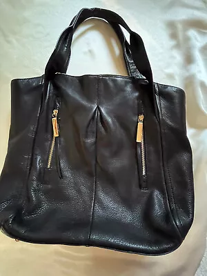 B Makowsky Black Leather Hobo Handbag Metal Feet Magnet Closure 14” T 15” W • $124.90