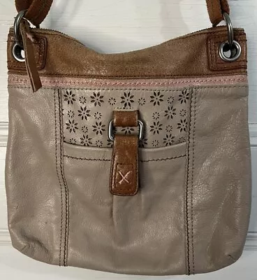 The Sak Vintage Crossbody Leather Purse • $20