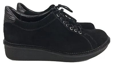 Women’s 8 M - B. Makowsky Black Suede Leather Wedge Heel Lace Up Low Ankle Boots • $7.50