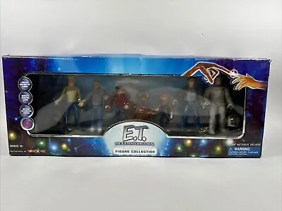 2001 E.T. The Extra Terrestrial Limited Edition 7 Figures Collection Toys R Us • $62.99