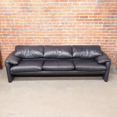 Vico Magistretti Maralunga Leather Sofa By Cassina  • $7400