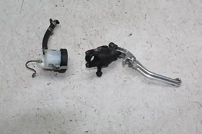 2003 Yamaha Yzf R6 Front Brake Master Cylinder W/ Lever • $40