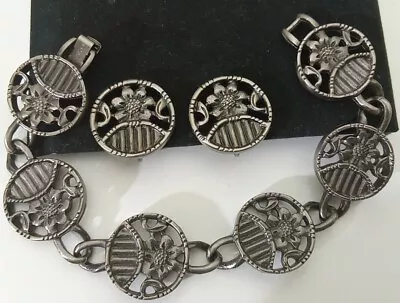 VINTAGE SET Signed SARAH COVENTRY PEWTER LINK BRACELET CLIP EARRINGS FLOWERS • $24.98