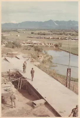 Vietnam PHOTO- USMC GI W/E CO 2ND BATT 4TH MARINES 3RD MARINE DIV-I CORPS #8 • $6