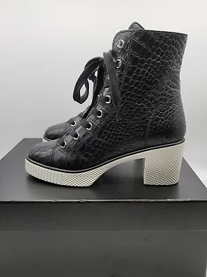 $226.11 • Buy Giuseppe Zanotti Women's Nidir 50mm High Heel Platform Boots Crocodile Sz 8 NEW
