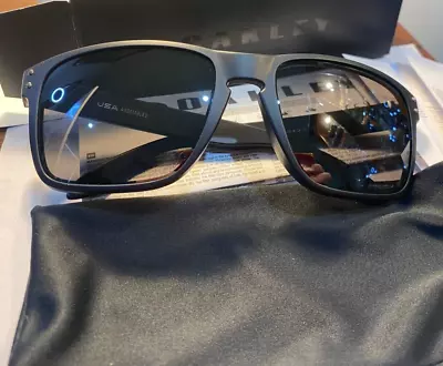 Oakley Holbrook XL Unisex Sunglasses Matt Black Polarised Assembled In The Usa • $169