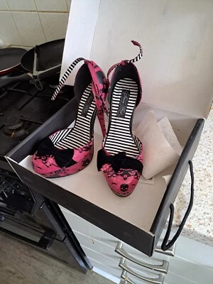 £10 • Buy IRON FIST LAdies Lacey Days Platform Black/Pink SIZE UK- With Original Box 
