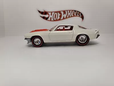 Hot Wheels Ultra Hots 70 Camaro RS White Real Riders (C10) • $12.95