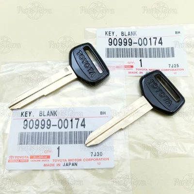 $29.65 • Buy TWO Genuine OEM 88-95 Toyota Corolla Pickup Supra Master Key Blanks  90999-00174