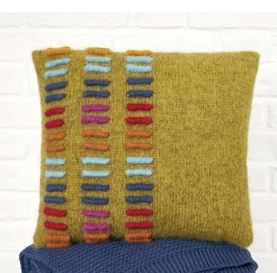PULSE FELTED CUSHION - Knitting Pattern - CAROL MELDRUM / LOPI LÉTTLOPI ARAN • £1.95