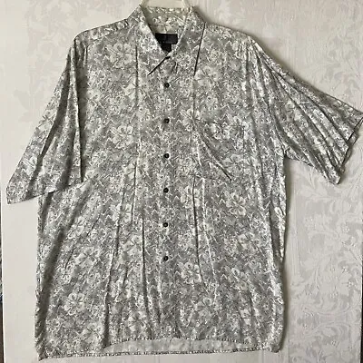 J Ferrar Short Sleeve Button Up Shirt Gray Floral Men L Chest 50 Lgth 32 Neck 17 • $8.99