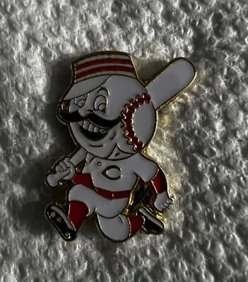 Cincinnati Reds Retro Logo Mlb Major League Baseball Lapel Pin For Hats Or Gifts • $8.90