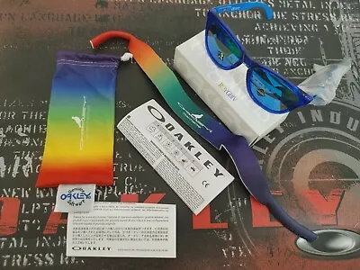 $399.95 • Buy Oakley X Staple STPL Frogskins Mix ROYGBIV Blue Prizm Sapphire New SOLD OUT RARE